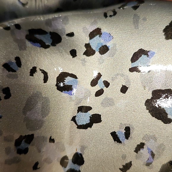 Dansko Grey leopard clogs size 37 - Picture 2 of 8